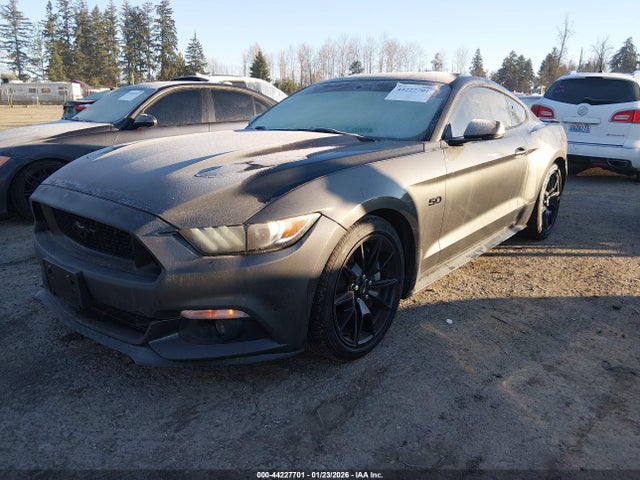 Ford Mustang Gt Premium 2017 1FA6P8CF4H5257106 Image 2