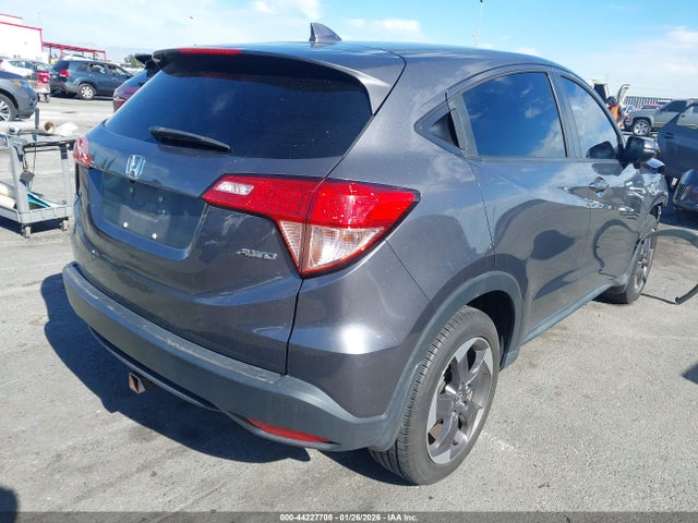 2018 HONDA HR-V 3CZRU6H52JG718624 Photo 3