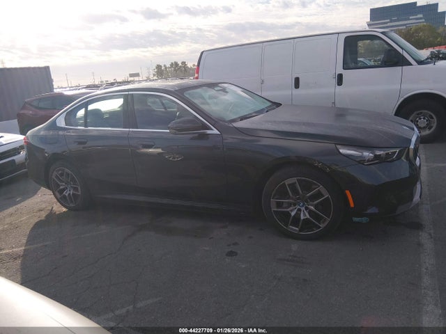 WBY33FK08RCR92614 BMW I5 Edrive40