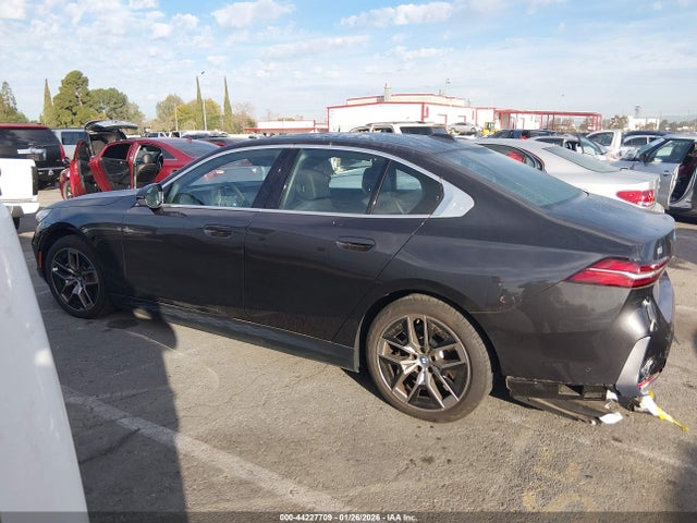 WBY33FK08RCR92614 BMW I5 Edrive40