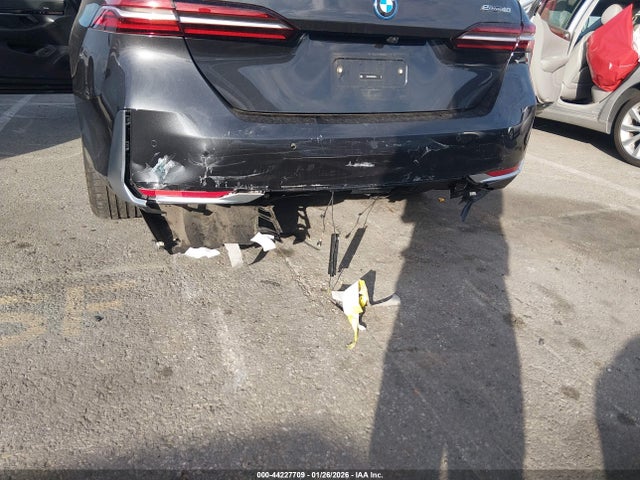 WBY33FK08RCR92614 BMW I5 Edrive40