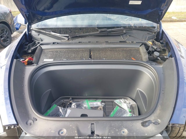 2025 TESLA MODEL Y 7SAYGDED2SF229630 Photo 9