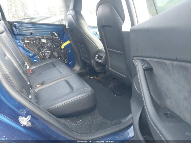 2025 TESLA MODEL Y 7SAYGDED2SF229630 Photo 7