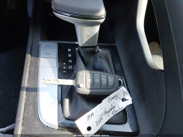 KMHLL4DG2SU988103 Hyundai ELANTRA SE