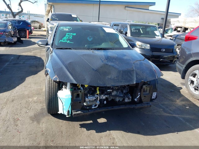 KMHLL4DG2SU988103 Hyundai ELANTRA SE