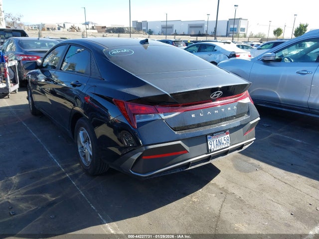 KMHLL4DG2SU988103 Hyundai ELANTRA SE