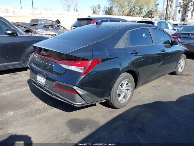 KMHLL4DG2SU988103 Hyundai ELANTRA SE