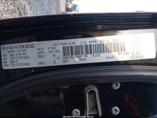 1C6RR7LM8JS356407 RAM 1500 Slt