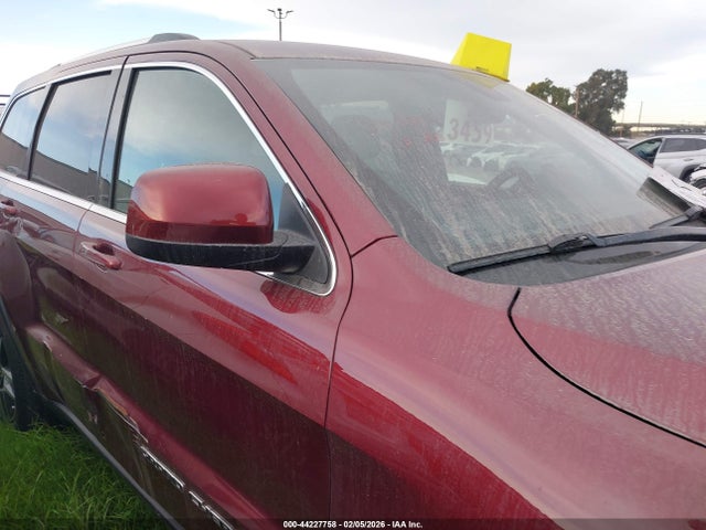 1C4RJEAGXJC412357 Jeep Grand Cherokee Laredo E 4x2