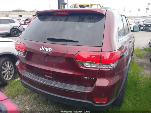 1C4RJEAGXJC412357 Jeep Grand Cherokee Laredo E 4x2