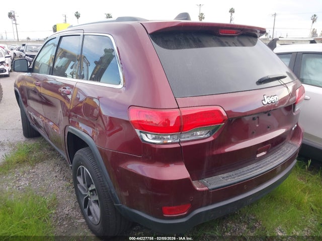 1C4RJEAGXJC412357 Jeep Grand Cherokee Laredo E 4x2
