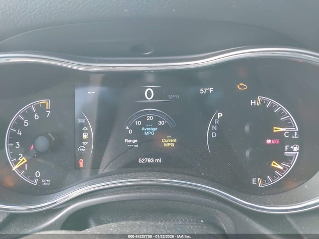 1C4RJEAGXJC412357 Jeep Grand Cherokee Laredo E 4x2