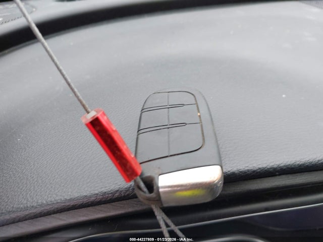 2015 Chrysler 200 Limited მანქანა იყიდება აუქციონზე, vin: 1C3CCCAB6FN537476, აუქციონის ნომერი: 44227809