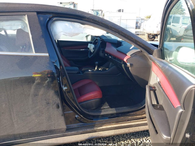JM1BPAMM6S1767291 Mazda Mazda3 2.5 S Preferred