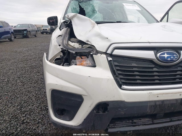 JF2SKAJC3LH534943 Subaru Forester Premium