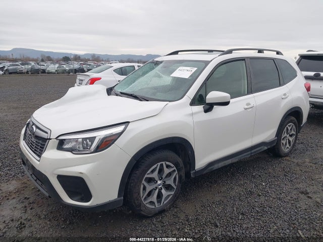 JF2SKAJC3LH534943 Subaru Forester Premium
