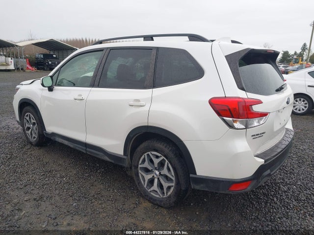 JF2SKAJC3LH534943 Subaru Forester Premium