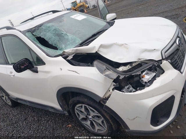JF2SKAJC3LH534943 Subaru Forester Premium