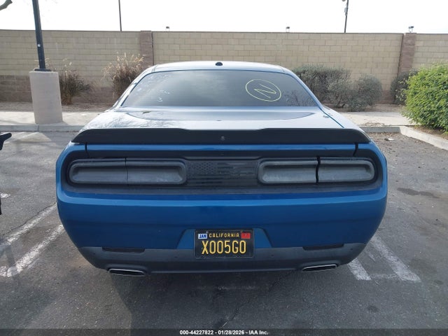 2C3CDZJG7LH235999 Dodge Challenger Gt