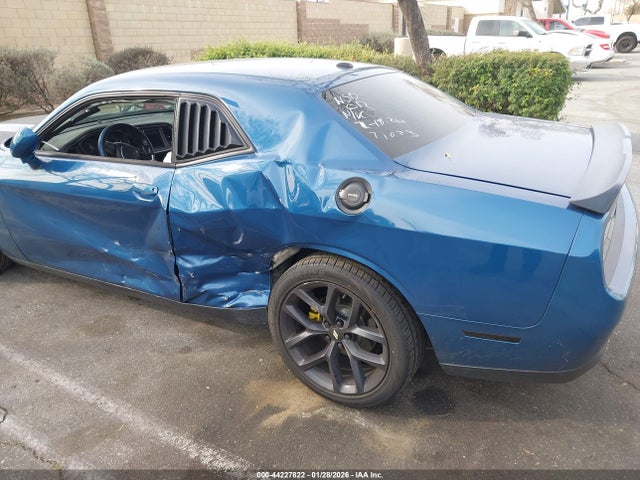 2C3CDZJG7LH235999 Dodge Challenger Gt