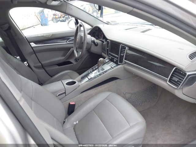 2012 PORSCHE PANAMERA WP0AA2A72CL014056 Photo 4