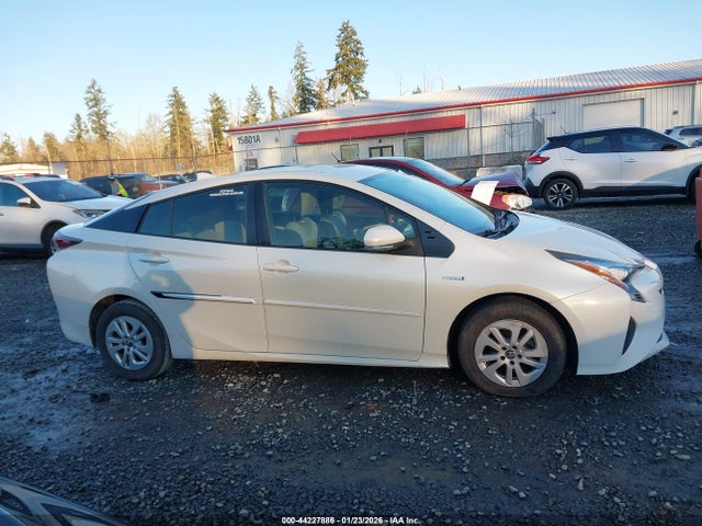 JTDKBRFU3G3520932 Toyota Prius Two