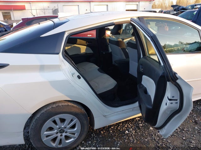 JTDKBRFU3G3520932 Toyota Prius Two