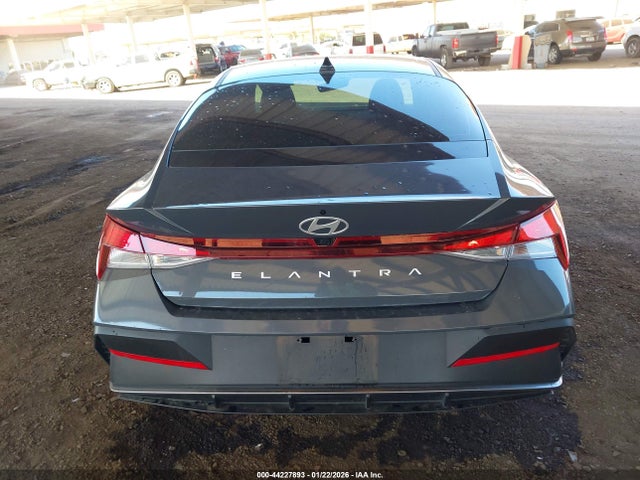 KMHLM4DG9RU804699 Hyundai ELANTRA SEL