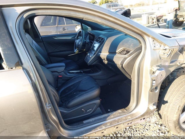 2017 LINCOLN MKC 5LMCJ1C93HUL16290 Photo 4