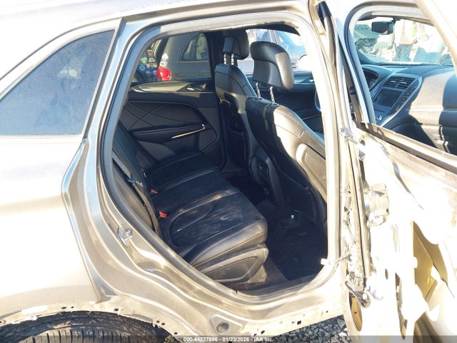 2017 LINCOLN MKC 5LMCJ1C93HUL16290 Photo 7