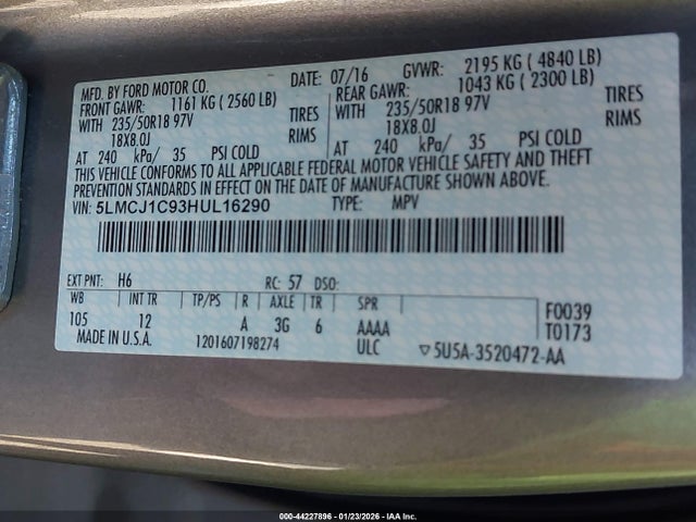 2017 LINCOLN MKC 5LMCJ1C93HUL16290 Photo 8