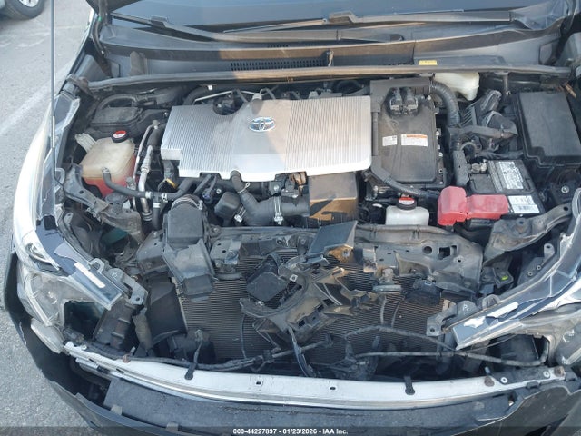 JTDKARFU6G3004356 Toyota Prius Four Touring
