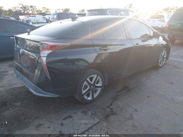 JTDKARFU6G3004356 Toyota Prius Four Touring