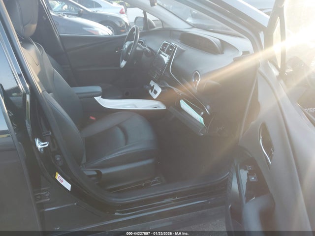 JTDKARFU6G3004356 Toyota Prius Four Touring