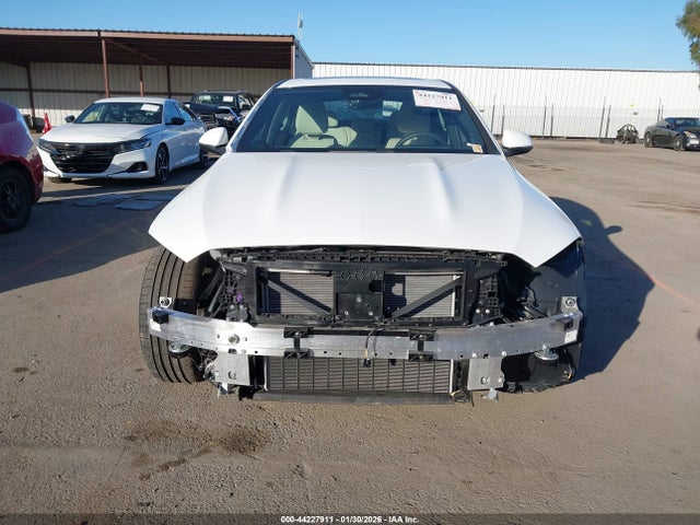W1KAF4GB0SR276054 Mercedes-Benz C 300