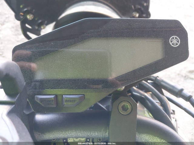 Yamaha Fz09 C 2015 JYARN33Y0FA002079 Image 7