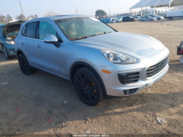 2016 PORSCHE CAYENNE WP1AA2A2XGLA04898
