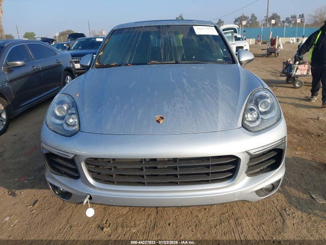 Porsche Cayenne 2016 WP1AA2A2XGLA04898 Image 12