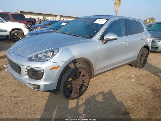 2016 PORSCHE CAYENNE WP1AA2A2XGLA04898 Photo 1