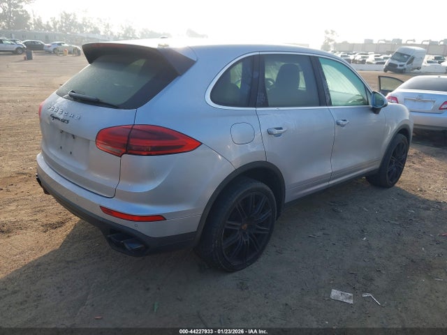 2016 PORSCHE CAYENNE WP1AA2A2XGLA04898 Photo 3