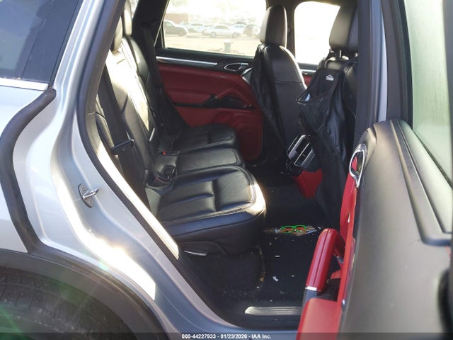 2016 PORSCHE CAYENNE WP1AA2A2XGLA04898 Photo 7