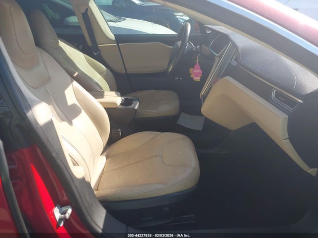 2014 TESLA MODEL S 5YJSA1H18EFP32586 Photo 4