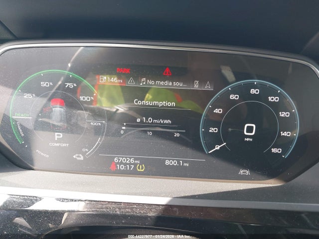 WA1AAAGE8MB000728 Audi E-tron Premium Quattro