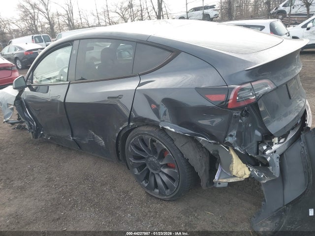 Продажа на аукционе авто 2024 Tesla Model Y Performance Dual Motor All-wheel Drive, vin: 7SAYGDEF1RA263082, номер лота: 44227987