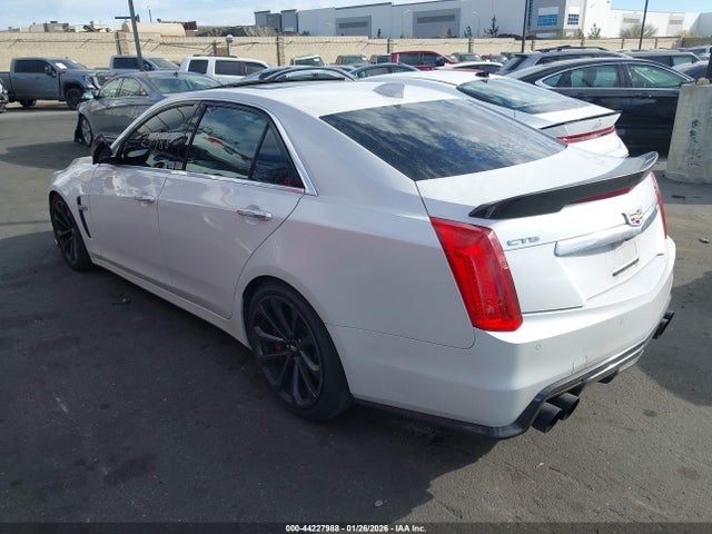 2019 CADILLAC CTS-V 1G6A15S63K0142932 Photo 2