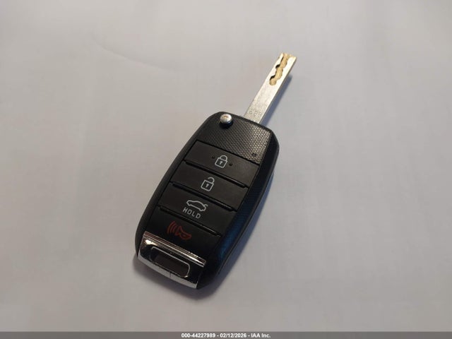 5XXGT4L30JG256268 KIA Optima Lx