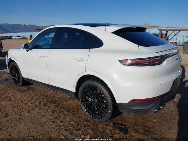 2022 PORSCHE CAYENNE COUPE WP1BB2AY2NDA52117 Photo 2