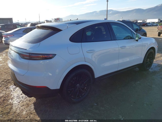 2022 PORSCHE CAYENNE COUPE WP1BB2AY2NDA52117 Photo 3