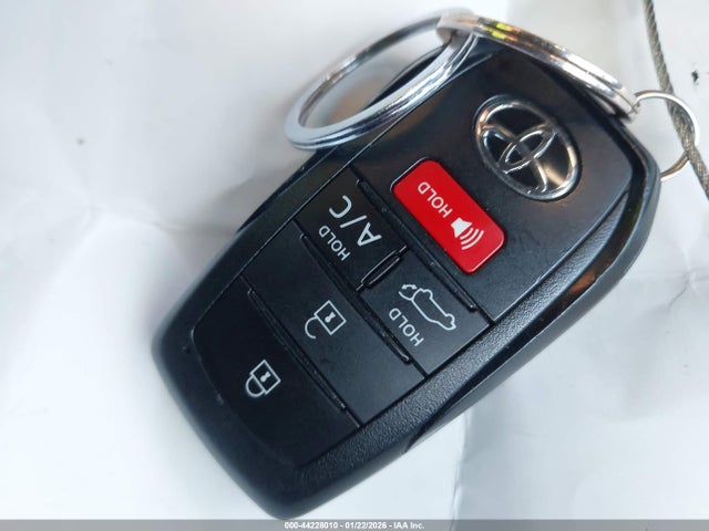 Toyota BZ4X XLE 2024 JTMABACA9RA053375 Image 11