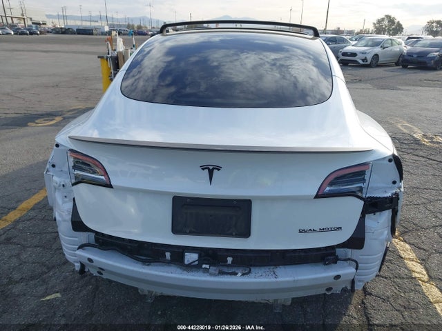Aukcja sprzedaży 2023 Tesla Model 3 Performance Dual Motor All-wheel Drive, vin: 5YJ3E1EC8PF596543, numer aukcji: 44228019